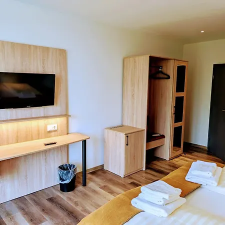 Tausendschoen Hotel *